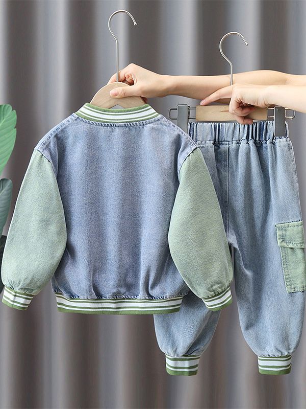 Conjunto de Mezclilla para Niños 3921, Primavera y Otoño 2026, Nuevo Estilo, Conjunto de Dos Piezas con Letras, Ropa Moderna para Bebés