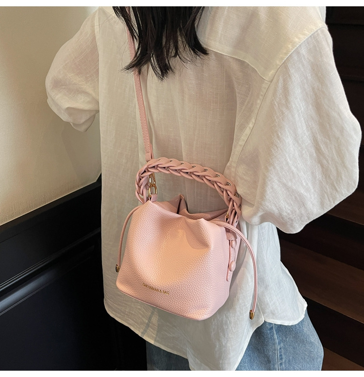 Korean style bucket bag 2025 Summer new style, trendy and versatile, women's crossbody, niche and super popular single-shoulder bag undefined