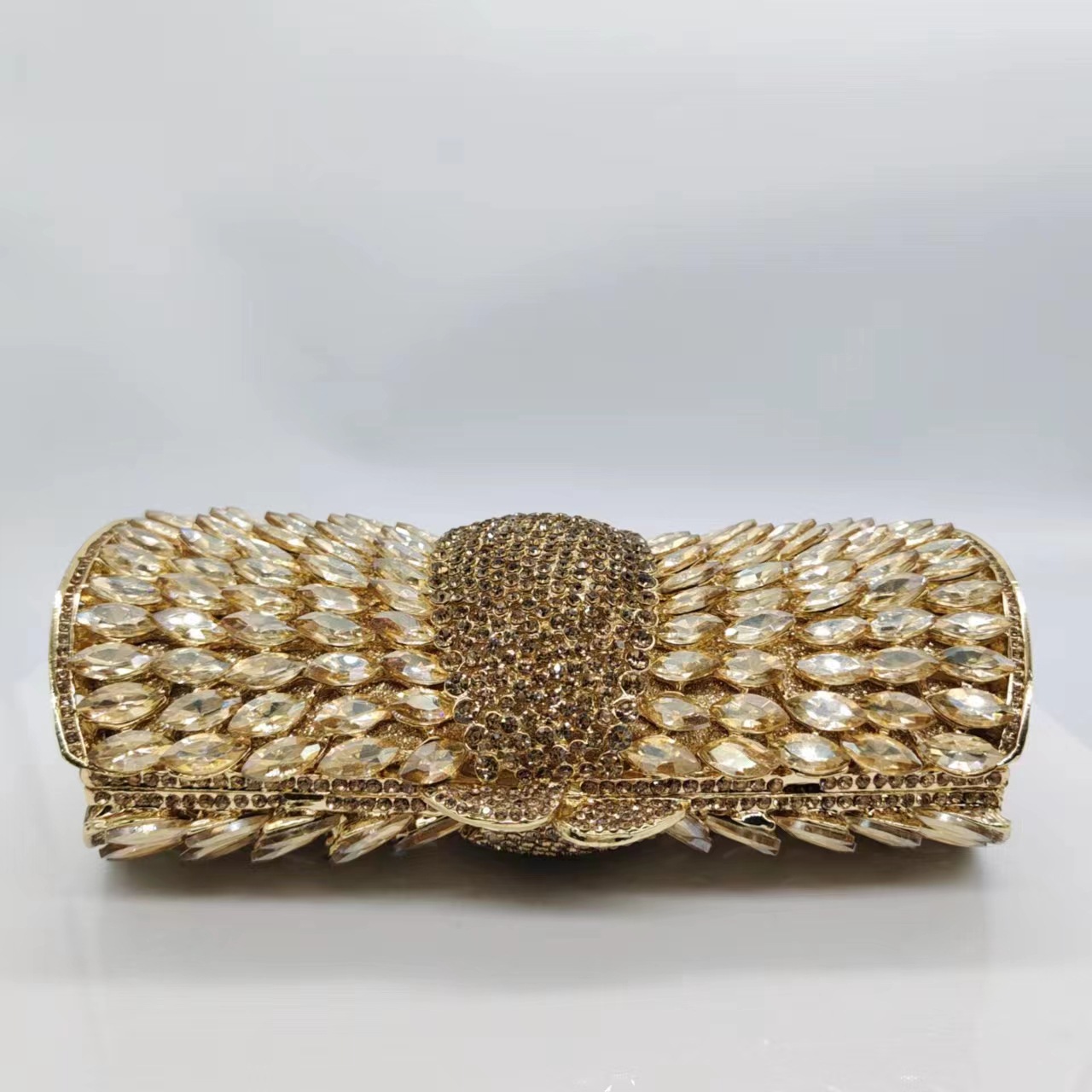 Túi clutch nữ dạ hội đính kim cương giả kim loại rỗng pha lê sang trọng — Đế Vàng Kim Cương, Nền vàng kim cương trắng, Màu tím, Màu bạc chi tiết 11