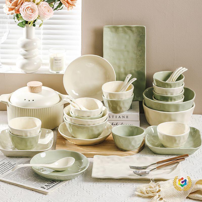 Cream-Colored High-Quality Ceramic Tableware Set for Home Use, Including Bowls, Plates, and DIY Combination Bowl and Chopstick Sets
