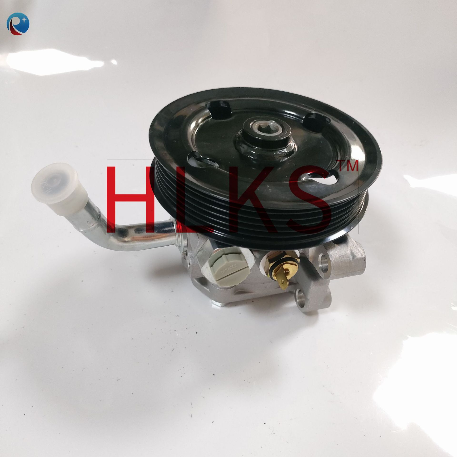 AB313A693BC-H aplicable para Ford pickup 3,2 bomba de refuerzo de desplazamiento FORDRANGER bomba de refuerzo de dirección