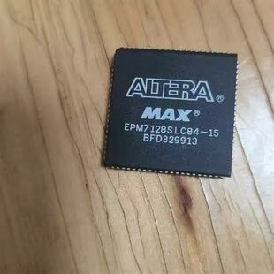 EPM7128SLC84-15���|�aƷоƬPLCC IC�����·оƬ���Ԫ�������