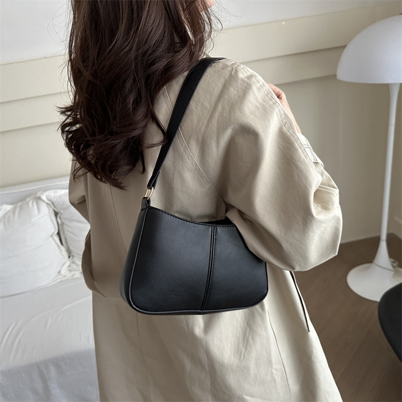 Alta textura retro bolso público pequeño 2024 otoño invierno nuevo bolso de mujer popular explosión bolso de hombro de brazo bolso de mano