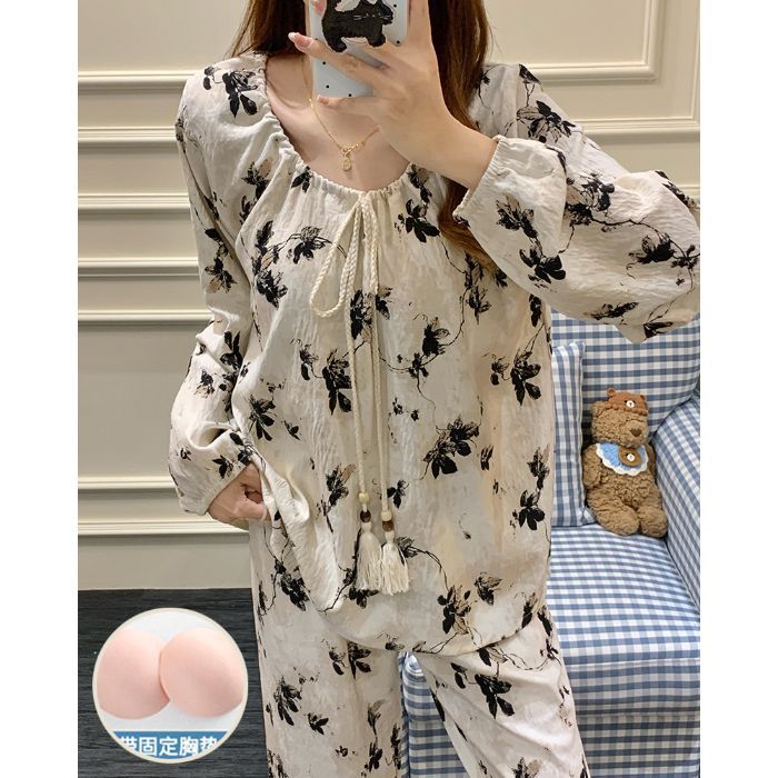 Al por mayor transfronterizo con cojín de pecho pijama de manga larga mujer otoño nubes de algodón princesa viento suelto estilo nacional dulce conjunto de ropa para el hogar