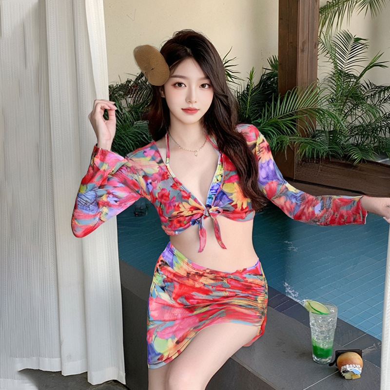 Traje de baño para mujer bikini sexy, pecho pequeño, conjunto dividido de cuatro piezas, manga larga, traje de baño de vacaciones de aguas termales delgado y de alta gama