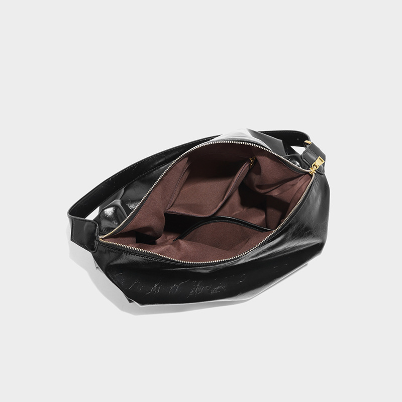 High capacity portable women's for commuting to work, with a sense of luxury. Solid color, simple single shoulder style,_voghion.com