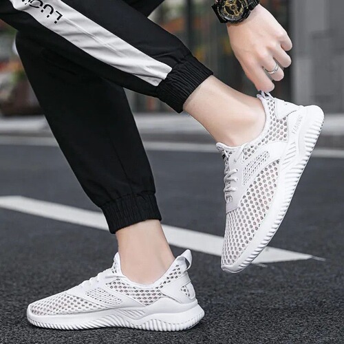Men's Mesh Shoes  Spring and Summer New Trendy Men's Casual Fly Knit Running Shoes Breathable Soft Sole Sports Shoes