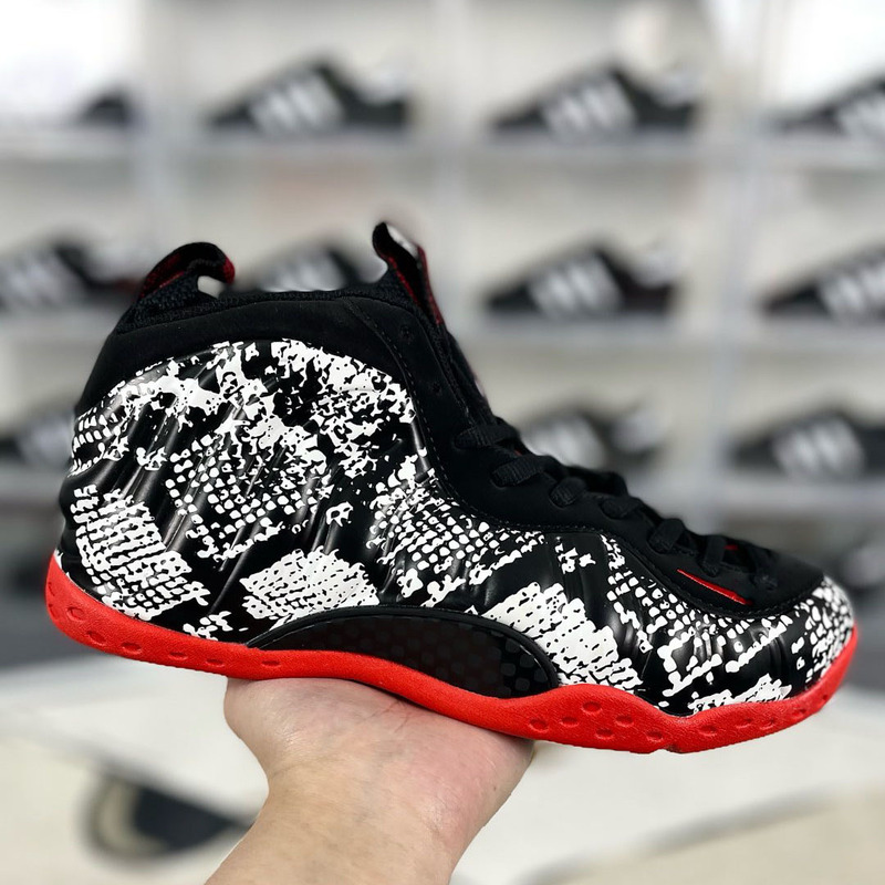 Original One Foamposite Retro Basketball Shoes Abalone Foam Integrated Men's Shoes Milk White Foam Shock-Absorbing Outdoor Sports Shoes Original One Foamposite Retro Basketball Shoes Abalone Foam Integrated Men's Shoes Milk White Foam Shock-Absorbing Outdoor Sports Shoes