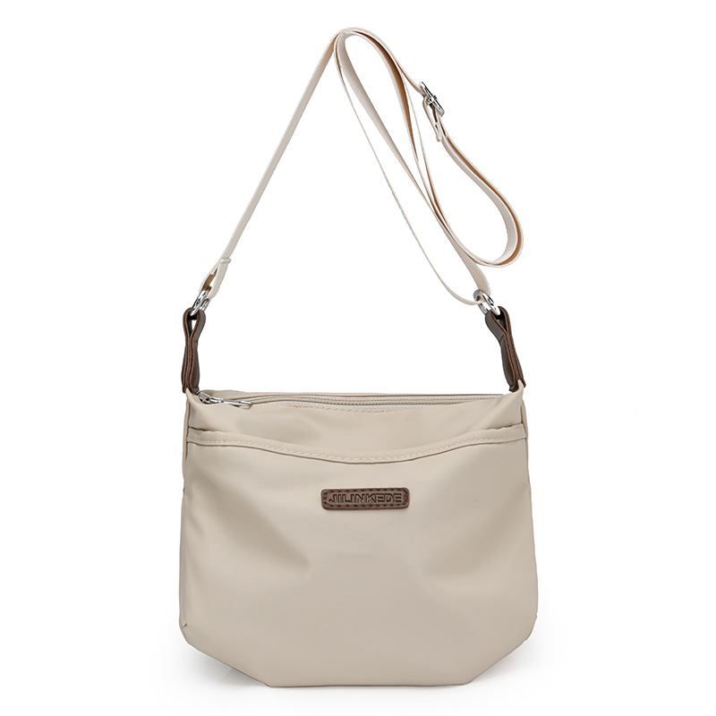 2024 New Lightweight Water-Repellent Nylon Crossbody Bag For Women, Trendy Shoulder Bag For Commuting And Casual Outings - Thumbnail 5