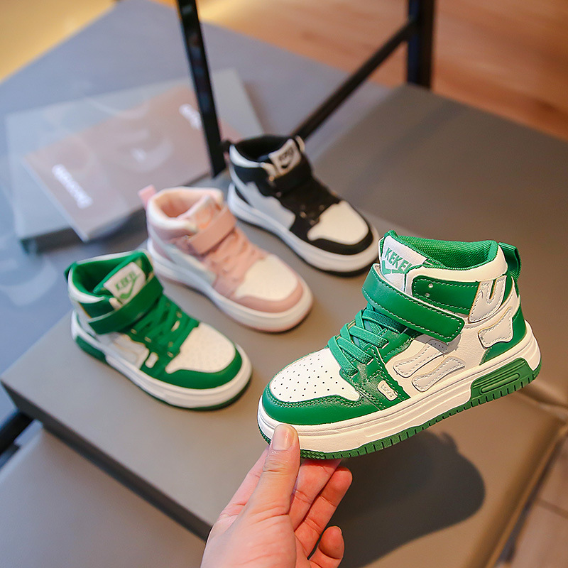 Barn högtopp sportsko Trend 2023 Höst Ny Student Läder Panel Sh för pojkar och flickor Halkfri Casual_voghion.com
