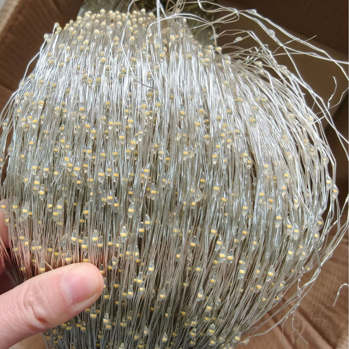 LED copper wire string lights, bare wire Christmas decorative lights, holiday atmosphere lights, wedding window lights, waterproof low-voltage string lights.