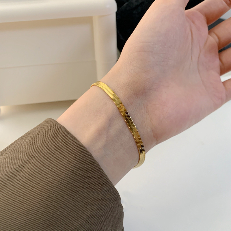 Fashionable Cold Style 18K Gold Flat Snake Bone Titanium Steel Bracelet Women's ins Internet Popular Trendy Bracelet Niche Design Sense Accessories