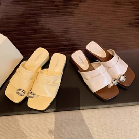 女式时装单鞋;女式皮靴;乐福鞋