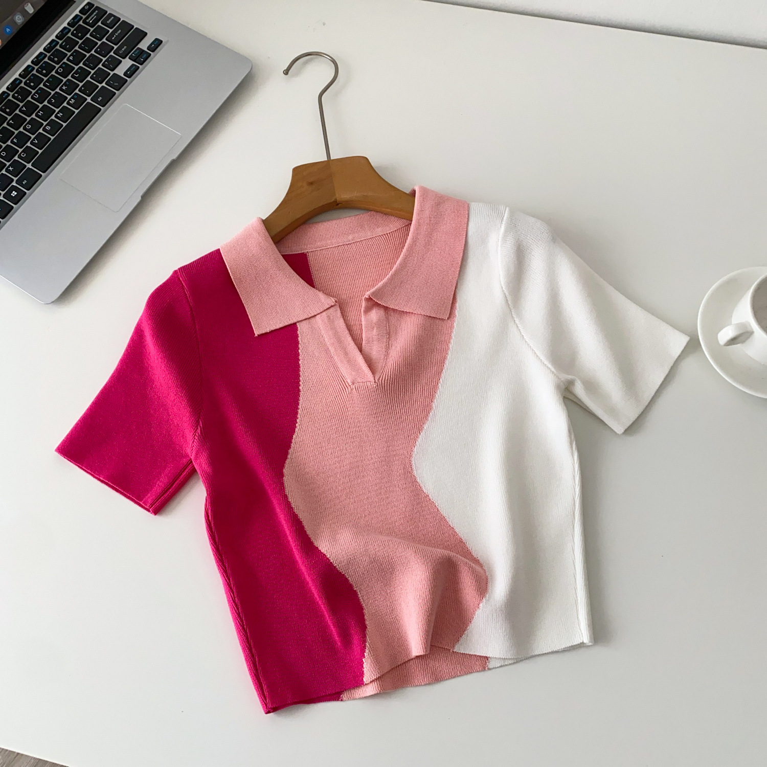 Schickes Retro-Polo-Strickoberteil – Kurzarmbluse mit Farbblock-Design, Retro-inspirierte Details, vielseitige Passform_voghion.com