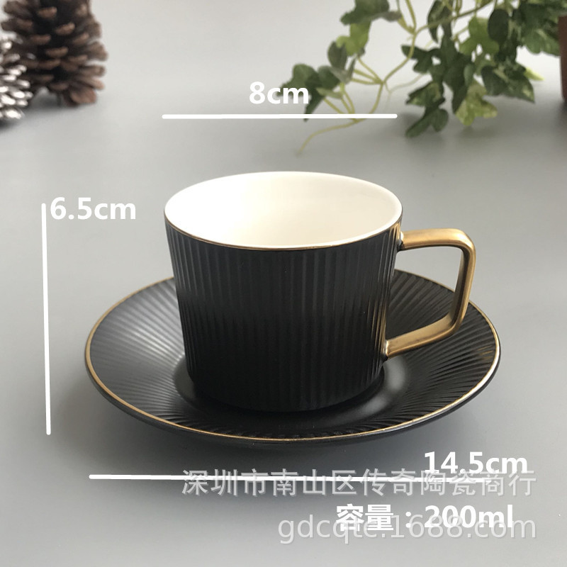De estilo europeo pequeño borde dorado de lujo a rayas taza de café y platillo traje de cerámica del hogar juego de té de la tarde aparato