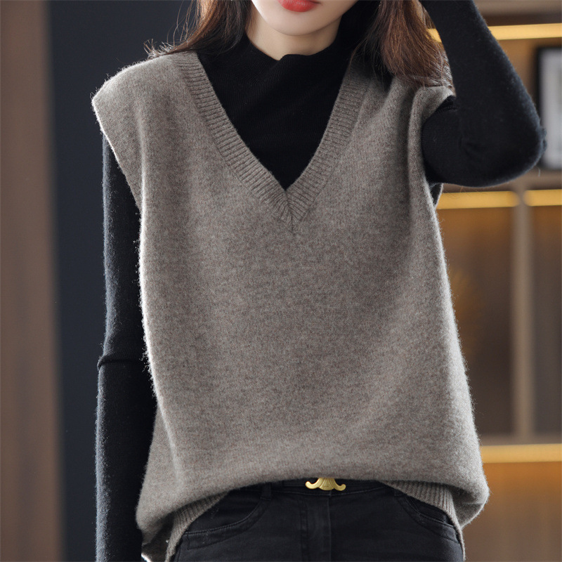 Women's V-Neck Knitted Vest for Layering in Autumn and Winter, Sleeveless Outerwear Sweater, Outerwear Top for Women 026 Women's V-Neck Knitted Vest for Layering in Autumn and Winter, Sleeveless Outerwear Sweater, Outerwear Top for Women 026