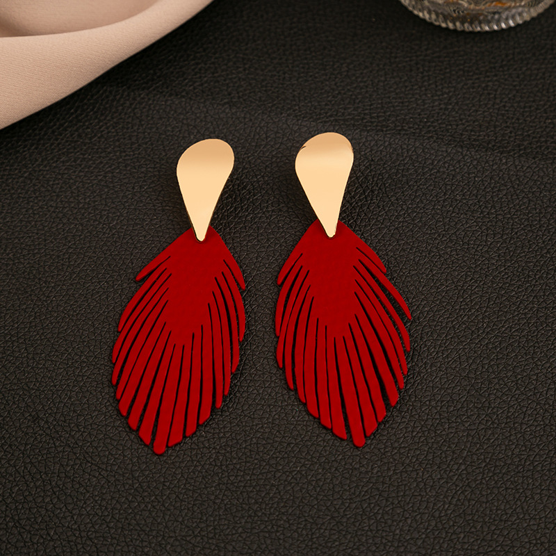 28g Weight Drop Earrings Classification 1 Pair Quantity Daily Occasion Iron Material Leaf Pattern Women'S Gender Plating Design Fashion Style 1 Pair Fashion Leaf Plating Iron Drop Earrings 6