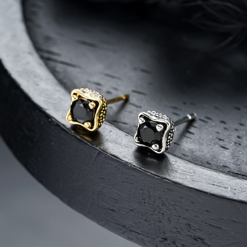 Vintage Dragon Claw Earrings for Men with a Rugged and Stylish, Niche Design, Sugar-Zircon Earrings for Women with a Sense of Sophistication - Wholesale