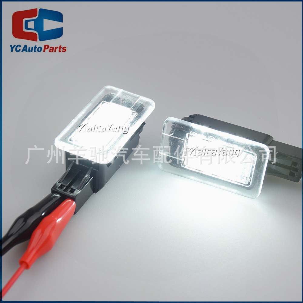 Para Volvo V40 V60 S60 S80 XC40 XC60 XC90 coche LED iluminación de pie lámpara de foso