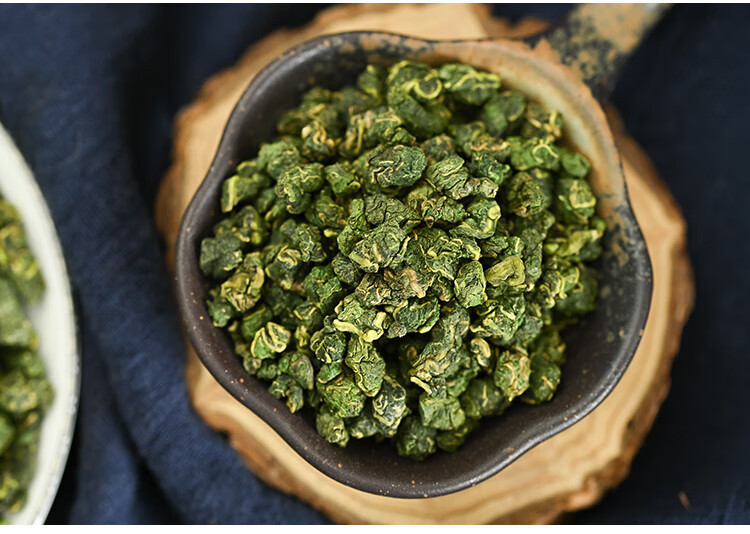 Mulberry Leaf Tea Sang Ye 500g Bag Roasted Post Frost Leaves Daily Herbal Infusion in use
