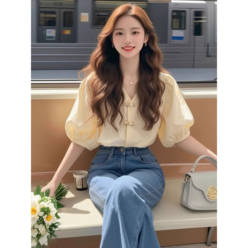 新中国式杏色半袖シャツ女性夏の軽贅沢高級感優しい気質フランス風泡袖ボタン上着|undefined