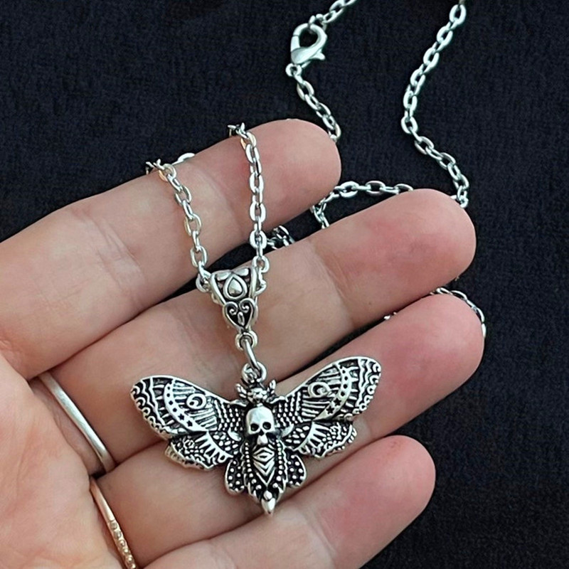 Collier pendentif papillon de mort halloween unisexe_voghion.com