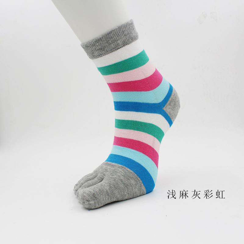 Calcetines de cinco dedos calcetines de algodón de rayas coloridas de mujer Calcetines de algodón peinado Four Seasons dulce medio grueso mediados de la pantorrilla calcetines transpirables absorbentes del dedo del pie calcetines del arco iris