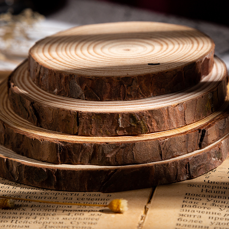 【厂家批发】圆木片圣诞树打孔手工diy松木片幼儿园绘画原木片