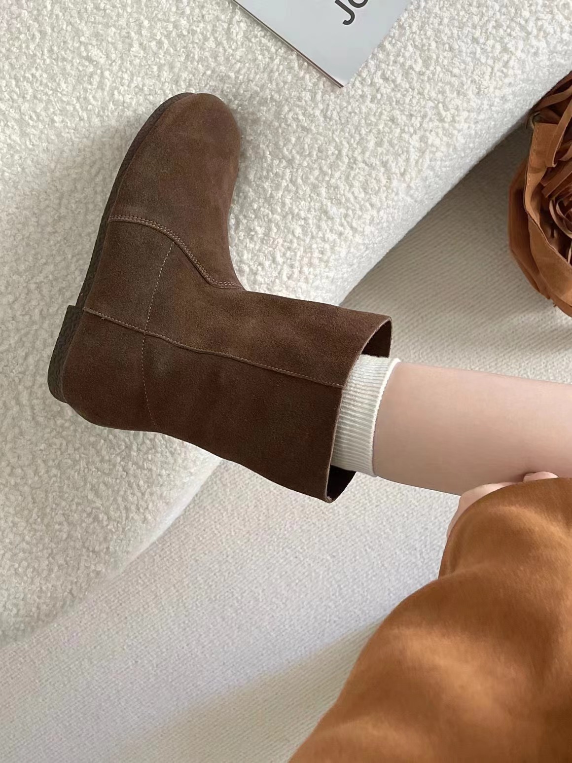 Chaussures ShoeVault en cuir suédé véritable pour femme, modèle Martin, collection automne-hiver 2024, style rétro, bout rond, souple, confortable et polyvalent._voghion.com