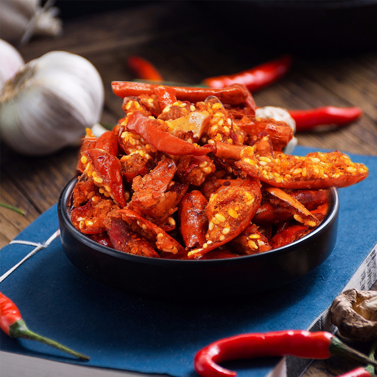 厂家批发贵州特产油炸辣椒丝250g麻辣香辣辣椒箱装批发量大优惠