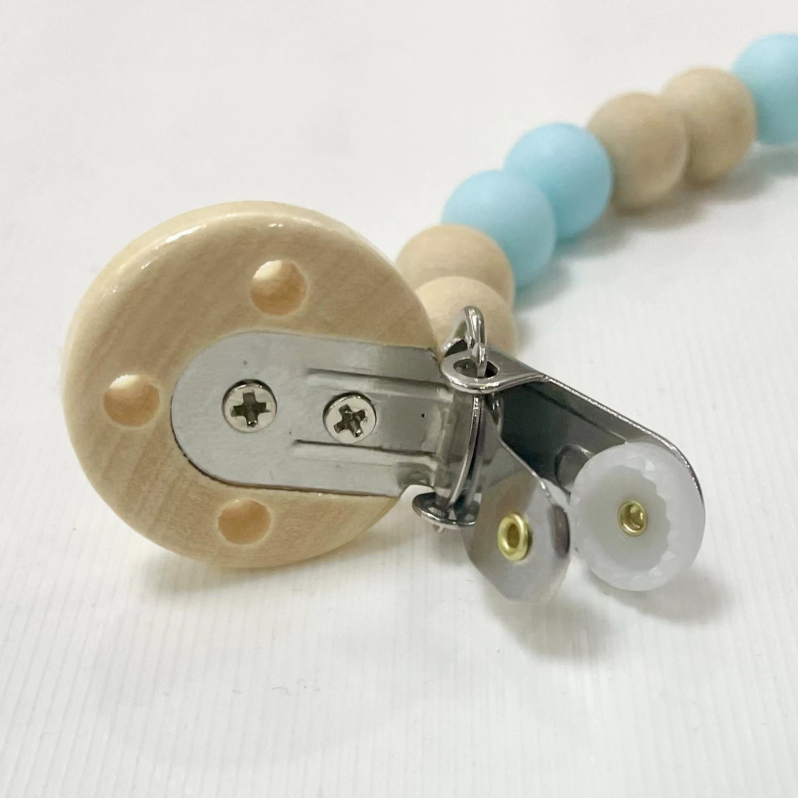 Wooden children's pacifier, toy, chewy lanyard holder