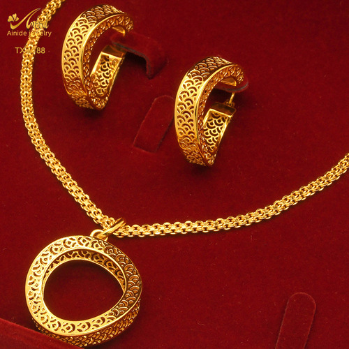 24K gold-plated two-piece copper jewelry set Indian Dubai accessories rose gold twisted geometric shape necklace earrings Western and Eastern