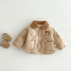 子供の熊の保温綿の服0-5歳の冬の韓国の子供服の男女の子供の漫画の洋気は綿のコートを挟みます。