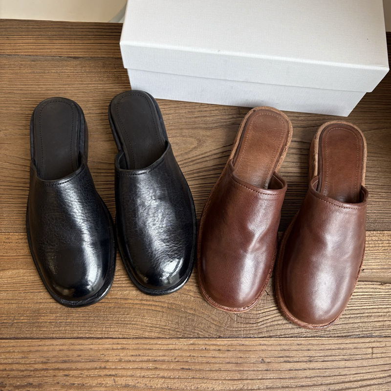 High-End Washed Horse Leather Mule Slippers for Women, Low-Heeled Slip-On Retro Closed-Toe Half-Slipper Outdoor Lazy Shoes Made in Dongguan High-End Washed Horse Leather Mule Slippers for Women, Low-Heeled Slip-On Retro Closed-Toe Half-Slipper Outdoor Lazy Shoes Made in Dongguan