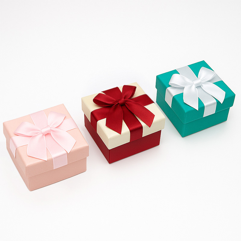 Caja de anillo de lazo Collar de estilo europeo y americano Pendientes Caja de joyería Caja de embalaje de papel Joyas Caja de regalo cubierta de cielo y tierra