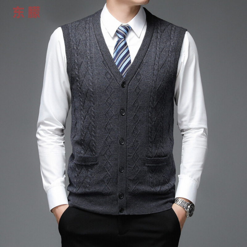 Fashionable men's V-neck jacquard pocket vest knitted jacket business casual high-end vest for middle-aged and elderly men