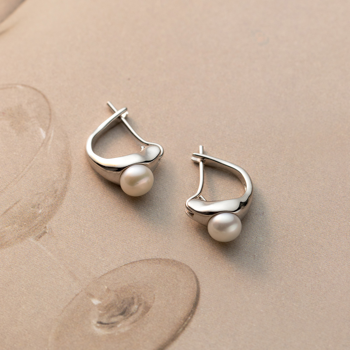 Eloch s925 plata esterlina delicada perla bucles de orejas de línea universal orejas de mujer M01519