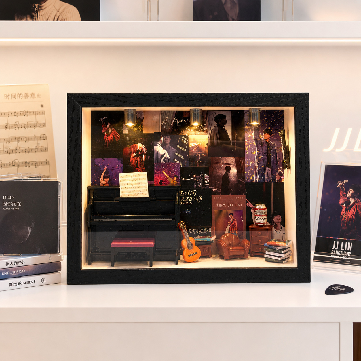 Piano, hut with accessories, 8 inch, style