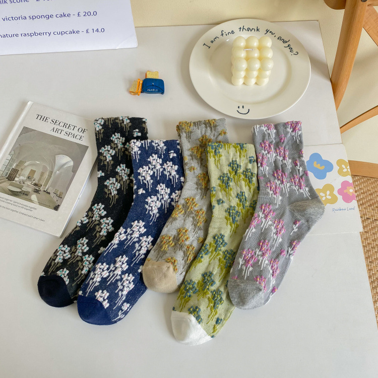 2026 Autumn Women's Socks Korean Ins Retro Embossed Floral Mid-Calf Socks Unique Ethnic Trend Long Socks Cotton