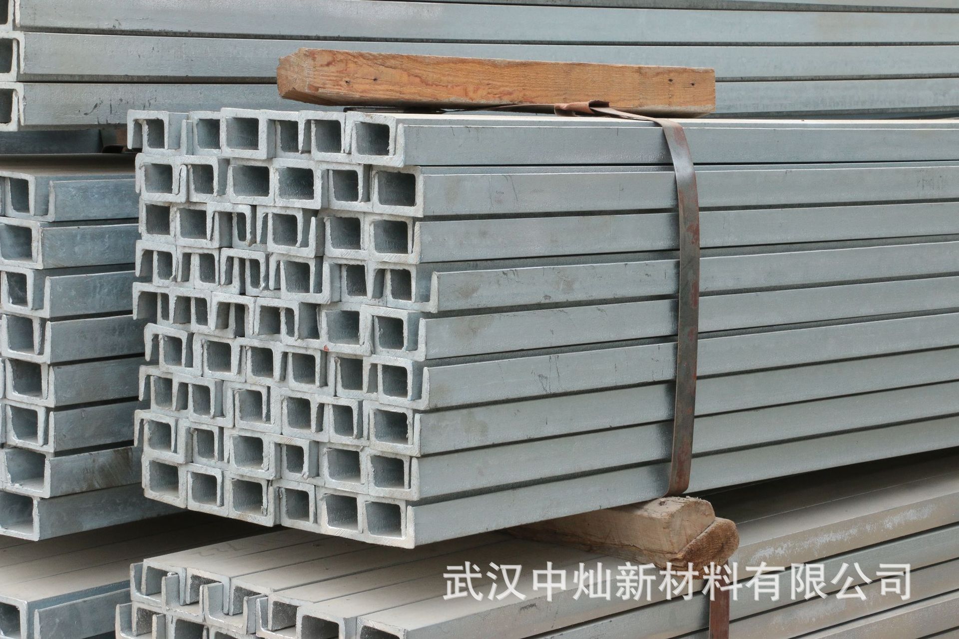 Q235B镀锌槽钢 桥梁建筑工程用 可加工切割 欢迎来电