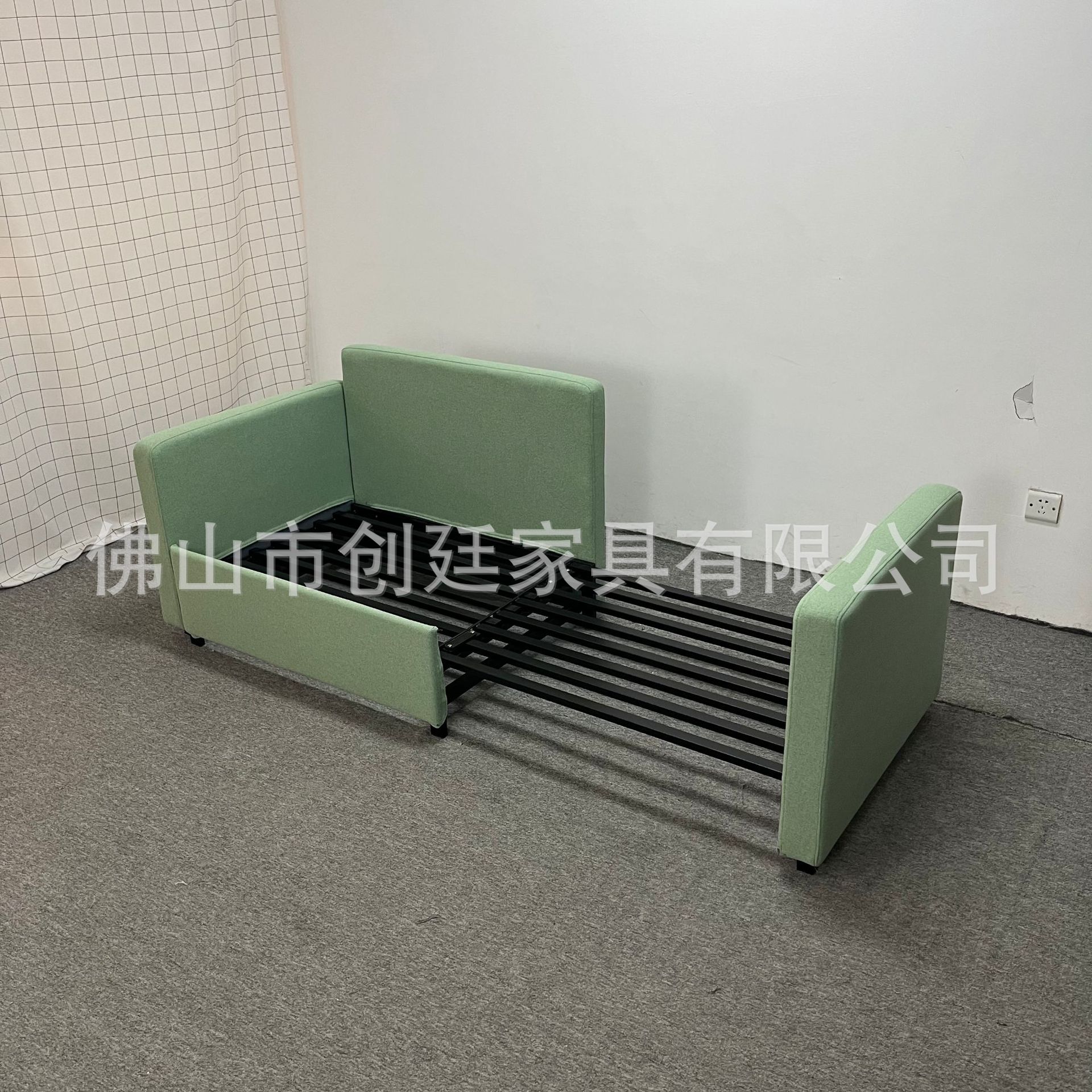 DS[(`M)4U1NAMVKOK6M5QQ1.jpg