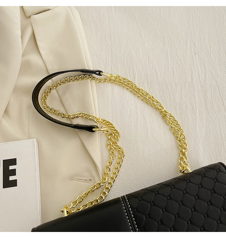 Piccola borsa a tracolla quadrata con catena borsa elegante_voghion.com