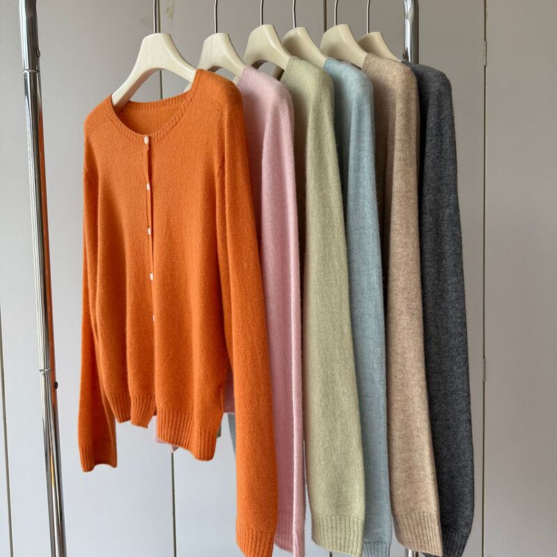 Cashmere + Mulberry Silk Seamless One Piece! Round Neck Multi-Button Lightweight Soft Loose Long-Sleeved Sweater Cardigan for Women Autumn