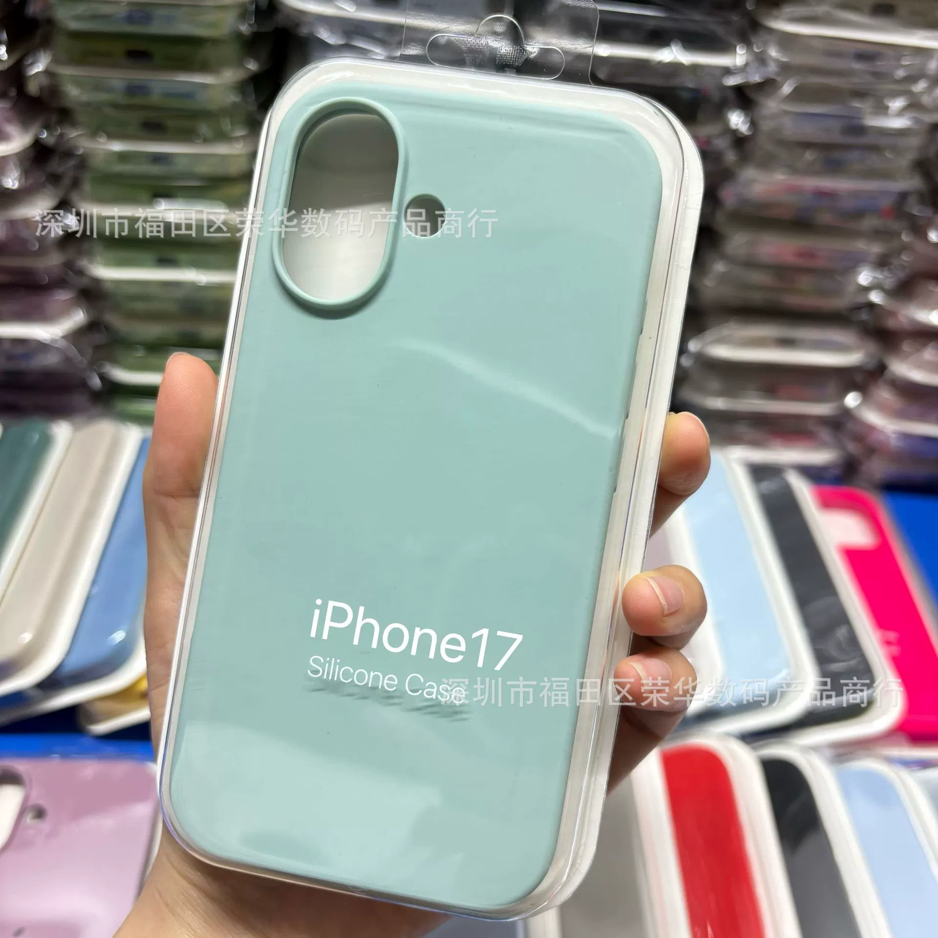 Чехол для телефона Apple iPhone17/iPhone17 Pro/iPhone17 Pro Max — жидкий силикон, кнопка камеры, защита от падений