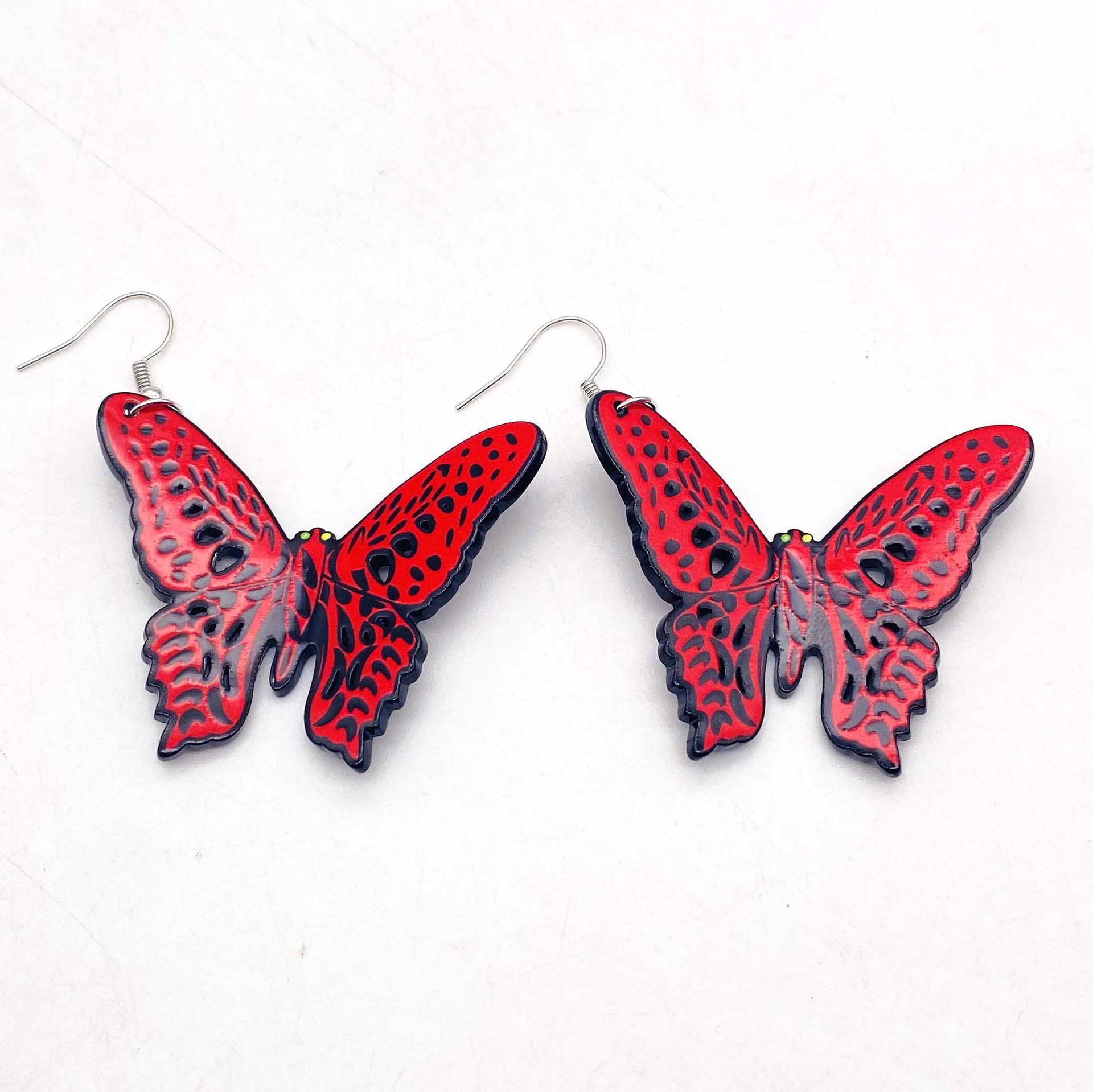 1 Pair Retro Simple Style Butterfly Arylic Drop Earrings display picture 4