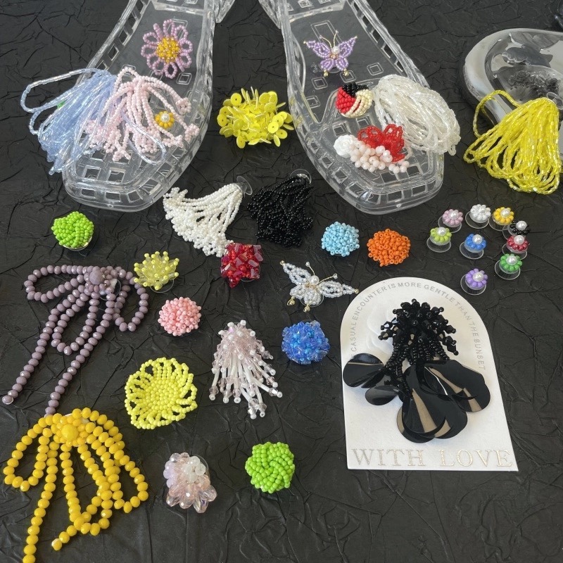 Korean-Style Crystal Shoes New Jelly Shoes Clogs Accessories Fresh Rice Bead Sequin Shoe Flower Accessories Three-Dimensional Shoe Buckle Korean-Style Crystal Shoes New Jelly Shoes Clogs Accessories Fresh Rice Bead Sequin Shoe Flower Accessories Three-Dimensional Shoe Buckle