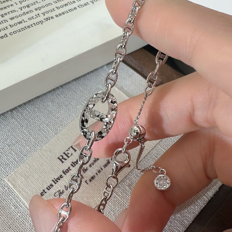 S925 Sterling Silver Crushed Ice Pig Nose Bracelet, Fashionable New Style, Simple and High-End, Light Luxury, Pull-Zip Versatile Hand Accessory