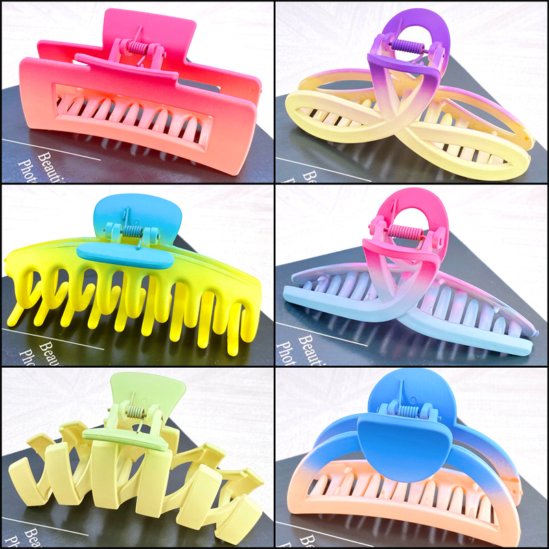 Corea del Sur esmerilado clip de tiburón degradado de color cuadrado Cruz espalda Cabeza agarre de alto grado quilla updo pelo agarre 2 yuanes