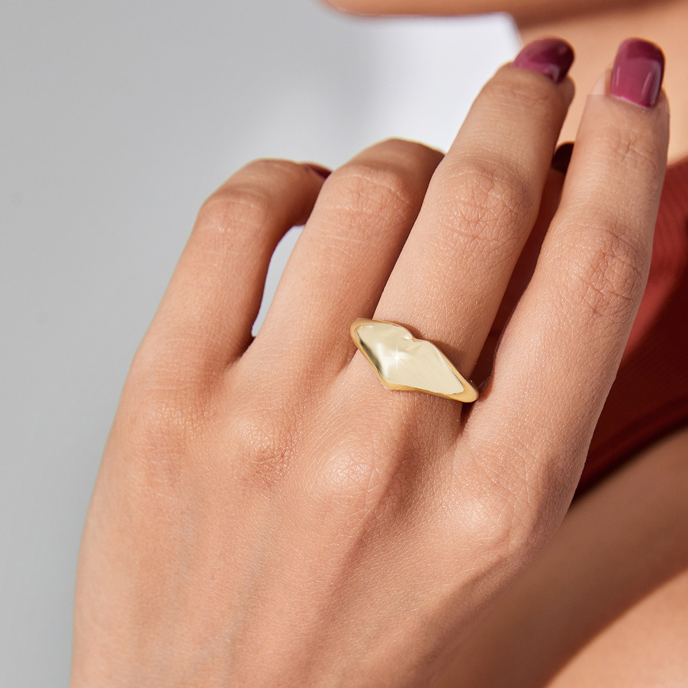 Anello di moda femminile personalizzato placcato in oro 14K, stile di nicchia francese fatto a mano e venduto a prezzi scontati_voghion.com