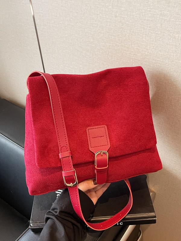 Retro Frosted Messenger Bag Women's Large Capacity 2025 New Autumn and Winter High-End Niche Commuter Crossbody Tote Bag